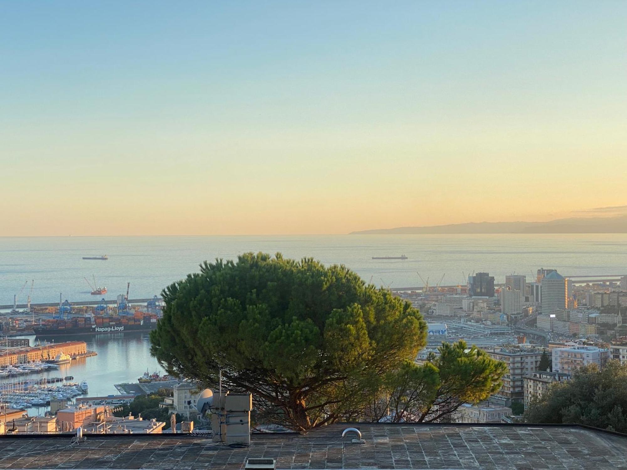 Genoa View & Hiking In Italian Riviera Génova Exterior foto